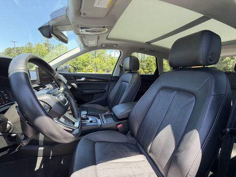 Used 2019 Audi Q5 2.0T Premium w/ Convenience Package AWD/4WD image 22