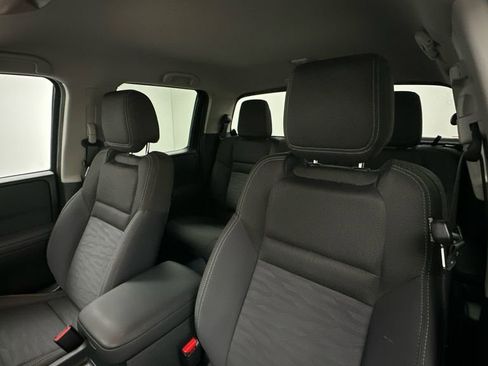 Used 2022 Nissan Frontier SV image 9