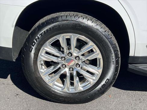 Used 2021 GMC Yukon SLT w/ SLT Luxury Plus Package AWD/4WD image 10