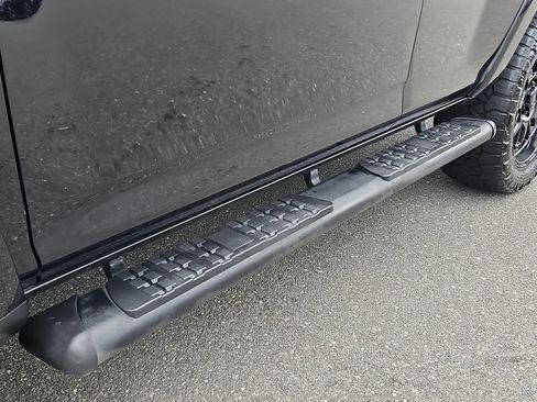 Used 2018 Toyota 4Runner SR5 Premium AWD/4WD image 38