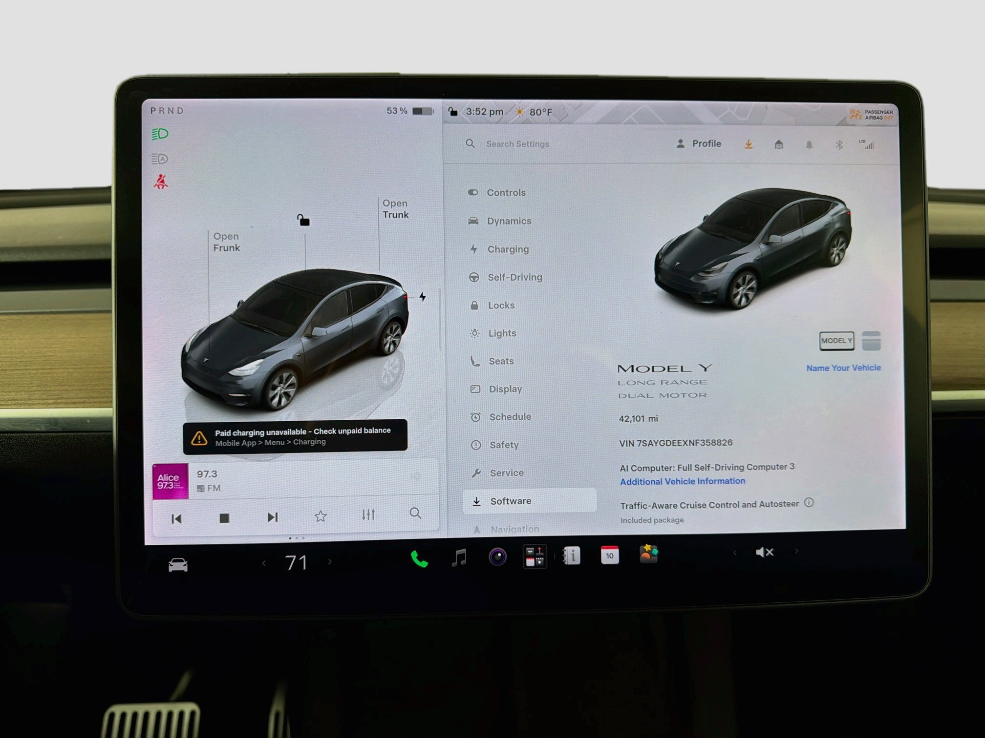 Used 2022 Tesla Model Y Long Range AWD/4WD image 18