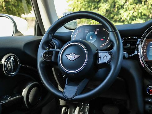 Used 2023 MINI Cooper 2-Door Hardtop FWD image 19