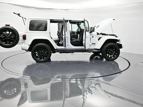 Certified 2021 Jeep Wrangler Unlimited Sahara image 46