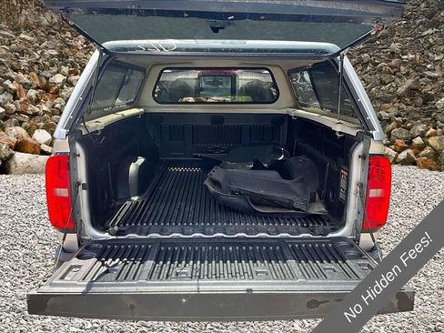 Used 2018 Chevrolet Colorado LT w/ LT Convenience Package AWD/4WD image 16
