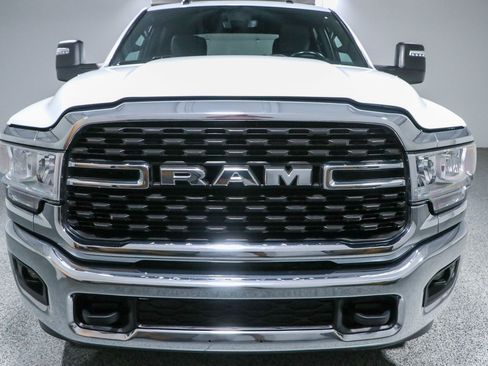 Used 2024 RAM 2500 Big Horn AWD/4WD image 4