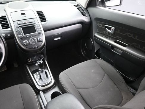 Used 2013 Kia Soul + w/ Audio Pkg image 14