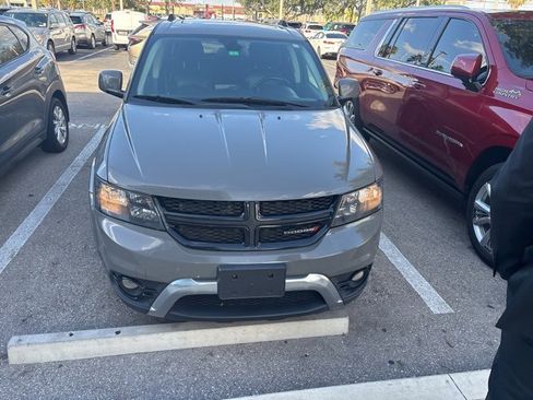 Used 2020 Dodge Journey Crossroad image 4