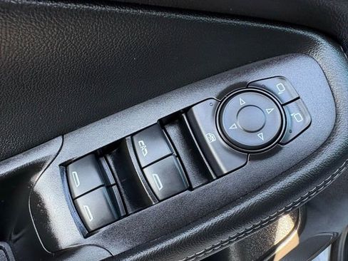 Used 2022 Buick Encore GX Preferred w/ Sport Touring Package image 14