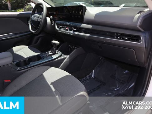 Used 2025 Kia K4 FWD image 27