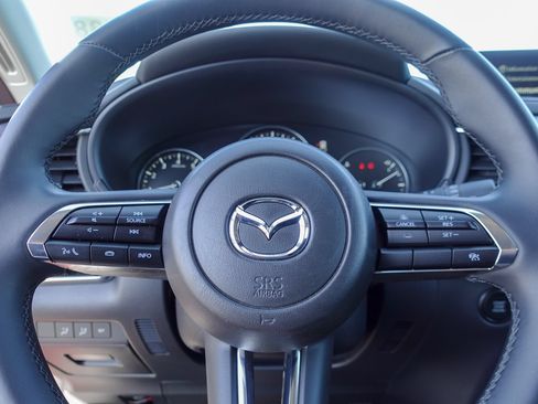 Certified 2025 MAZDA CX-30 AWD 2.5 S w/ Preferred Package image 17