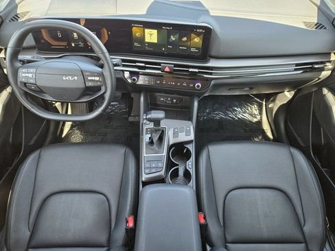 Certified 2026 Kia Sportage EX w/ EX Panorama Roof Package FWD image 26