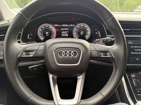 Used 2022 Audi Q8 Prestige AWD/4WD image 40
