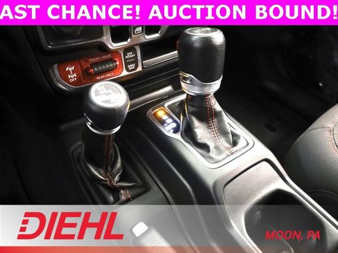 Used 2022 Jeep Wrangler Unlimited Rubicon w/ LED Lighting Group image 24