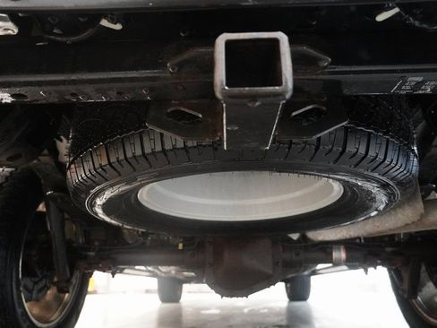 Used 2017 Ford F150 Lariat image 10