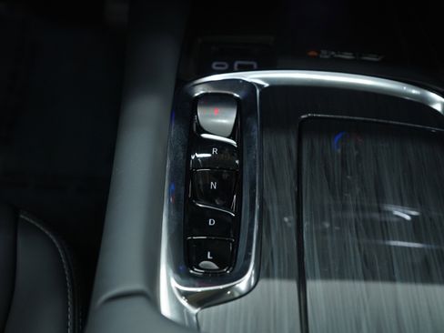 Used 2023 Buick Enclave Essence w/ Experience Buick Package image 21