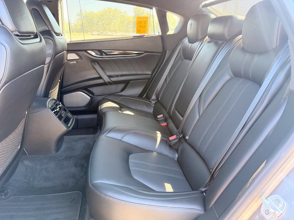 Used 2019 Maserati Quattroporte S GranSport Q4 AWD/4WD image 16