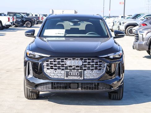 New 2025 Audi Q5 Premium image 2