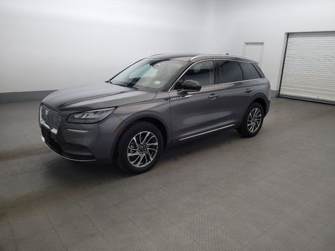 Used 2022 Lincoln Corsair AWD w/ Equipment Group 101A image 2