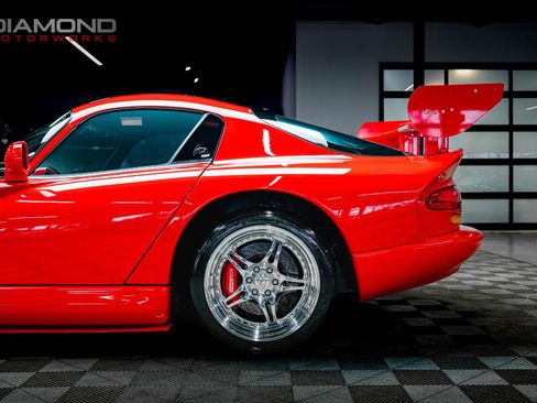 Used 2000 Dodge Viper GTS image 14