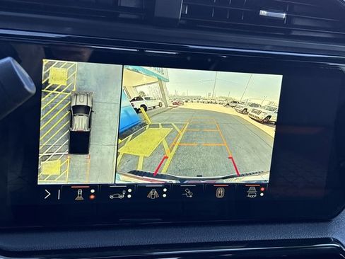 Used 2024 GMC Sierra 2500 AT4 w/ AT4 Premium Plus Package image 41