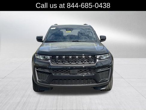 New 2026 Jeep Grand Cherokee Limited w/ Limited Altitude Package AWD/4WD image 2