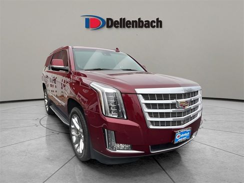 Used 2020 Cadillac Escalade Luxury image 7