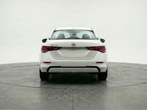 Used 2025 Nissan Sentra SV image 7