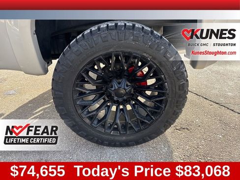 New 2026 GMC Sierra 1500 AT4 w/ Technology Package image 18