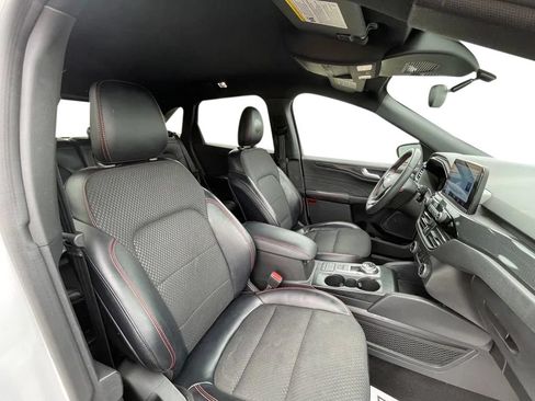 Used 2023 Ford Escape ST-Line Select AWD/4WD image 42