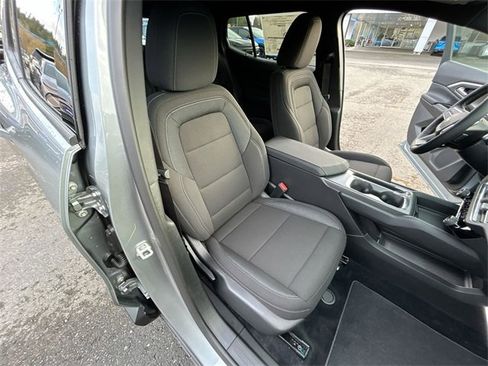 New 2026 Chevrolet Equinox EV LT image 26