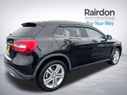 Used 2017 Mercedes-Benz GLA 250 4MATIC image 9