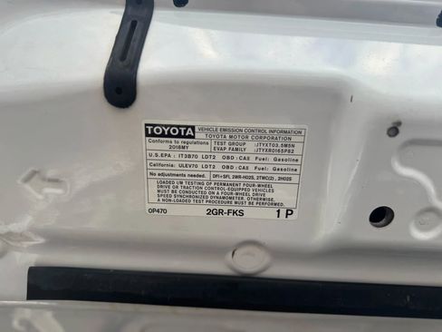 Used 2018 Toyota Tacoma TRD Off-Road image 24