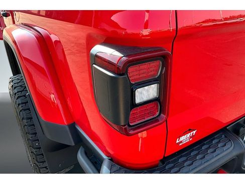 Used 2021 Jeep Gladiator Rubicon AWD/4WD image 21