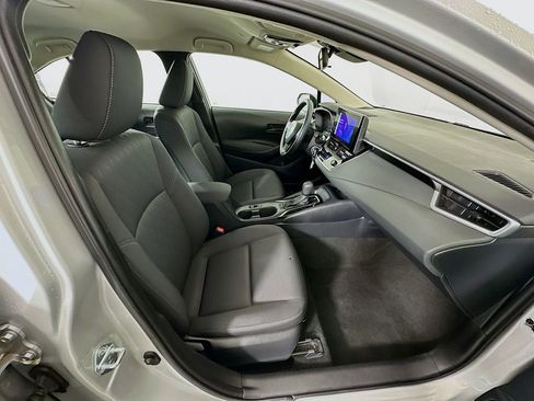 Used 2024 Toyota Corolla LE FWD image 27