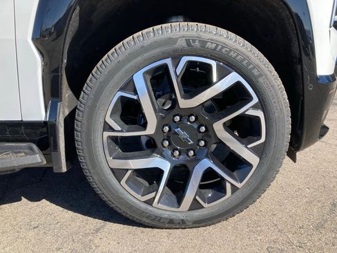 New 2025 Chevrolet Silverado EV RST image 47