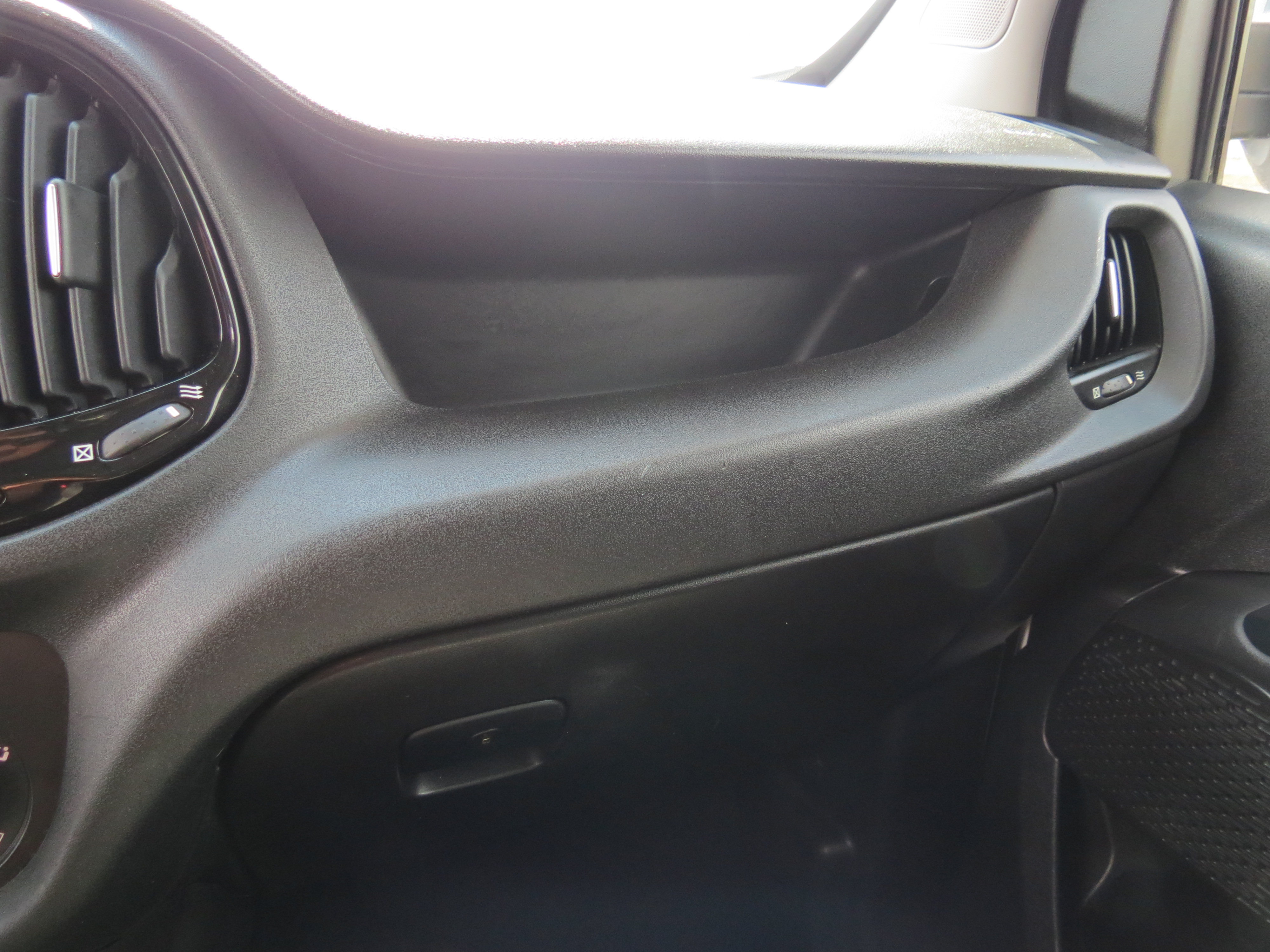Used 2018 RAM ProMaster City Tradesman SLT FWD image 26