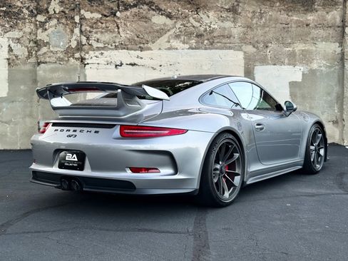 Used 2015 Porsche 911 GT3 image 6
