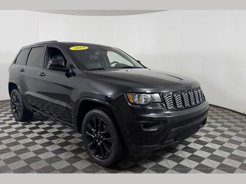 Used 2019 Jeep Grand Cherokee Altitude AWD/4WD image 1