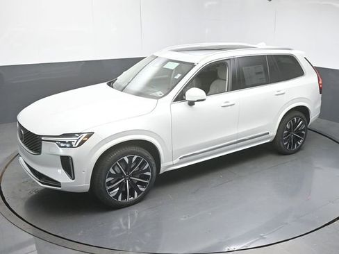 New 2026 Volvo XC90 B6 Ultra w/ Protection Package AWD/4WD image 45