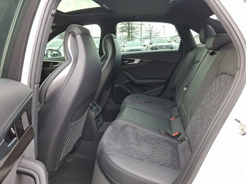 Used 2022 Audi S4 Premium image 17