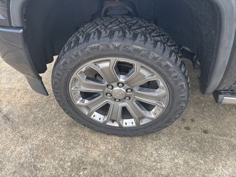 Used 2018 GMC Sierra 1500 Denali w/ Denali Ultimate Package image 22