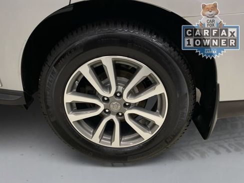 Used 2016 Nissan Pathfinder SL AWD/4WD image 17