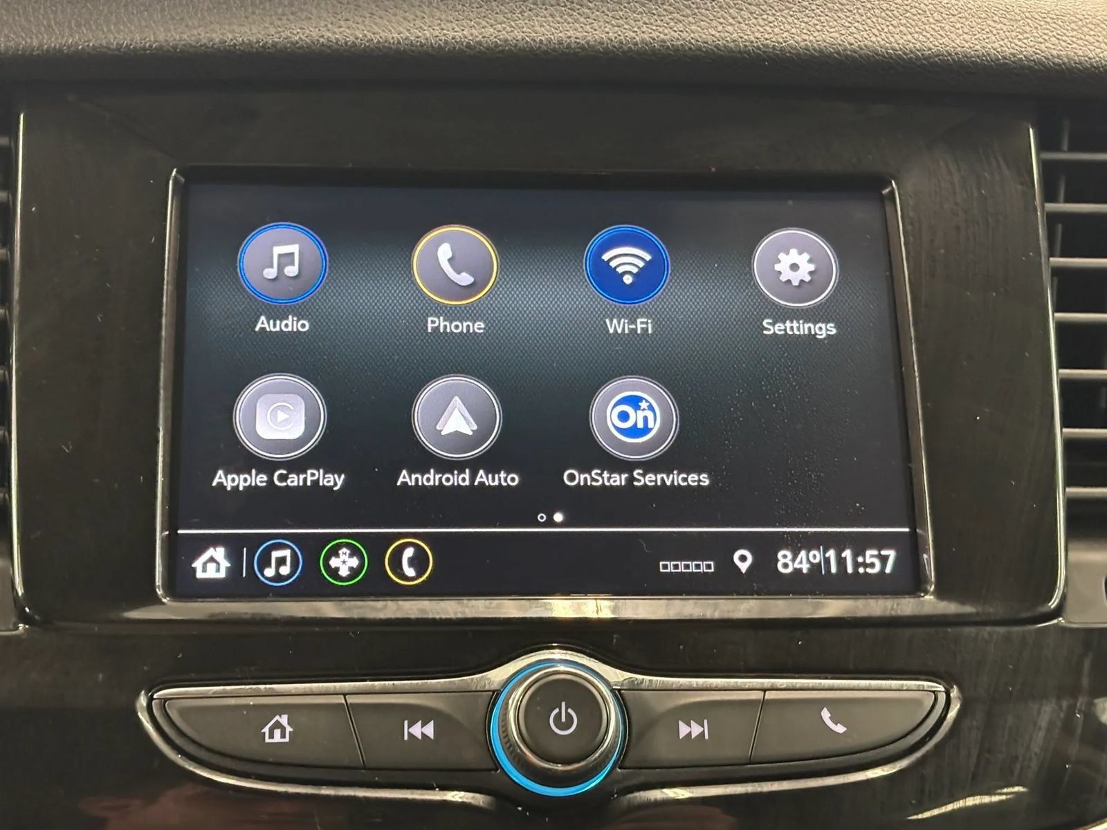 Used 2022 Buick Encore Preferred AWD/4WD image 40