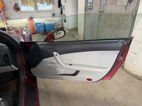 Used 2007 Chevrolet Corvette Convertible w/ Preferred Equipment Group image 12