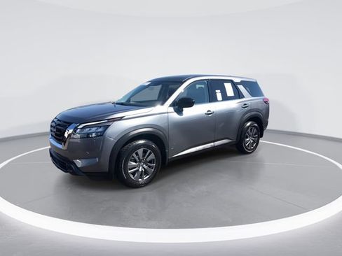Certified 2024 Nissan Pathfinder S AWD/4WD image 4