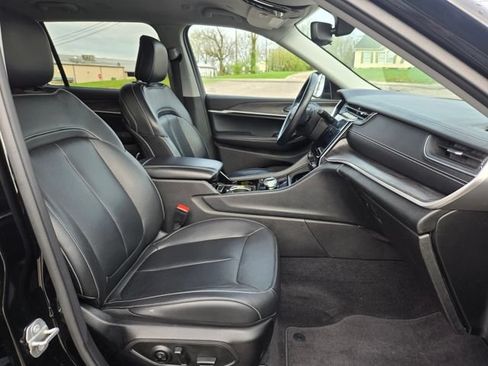 Used 2021 Jeep Grand Cherokee L Limited AWD/4WD image 29
