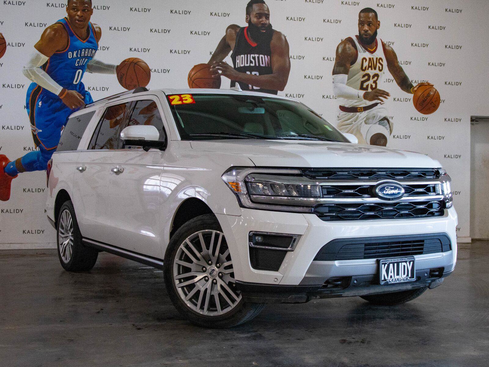Used 2023 Ford Expedition Max Limited AWD/4WD image 2