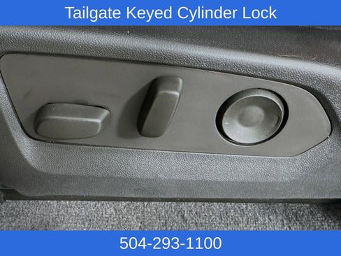 Used 2023 Chevrolet Colorado Z71 w/ Z71 Convenience Package 2 image 19