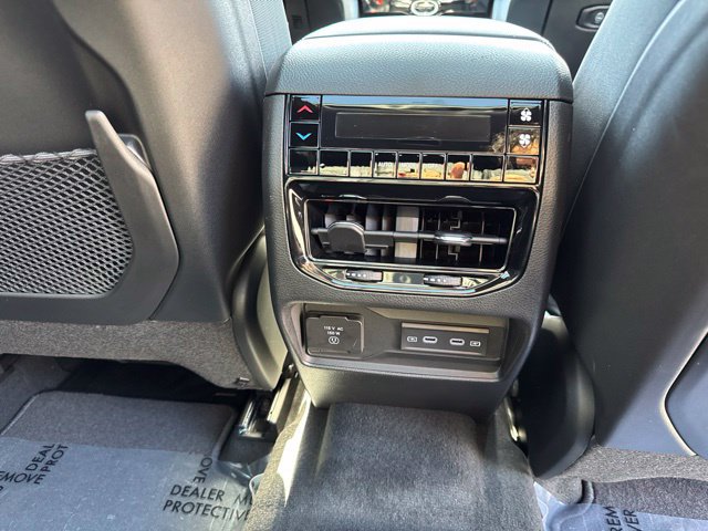 New 2027 Jeep Grand Cherokee L Limited w/ Limited Altitude Package RWD image 28