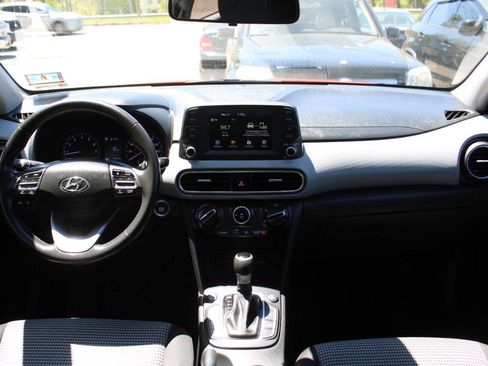 Used 2020 Hyundai Kona SEL AWD/4WD image 32